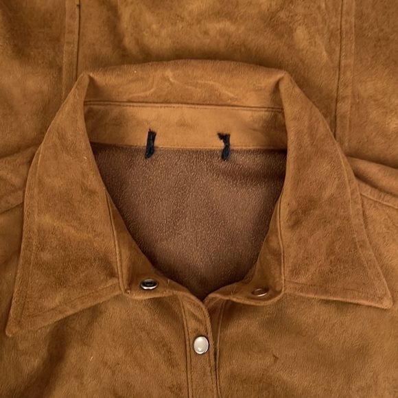 Unbranded Brown Pearl Colored‎ Buttons Long Sleeve Shirt - Picture 4 of 5